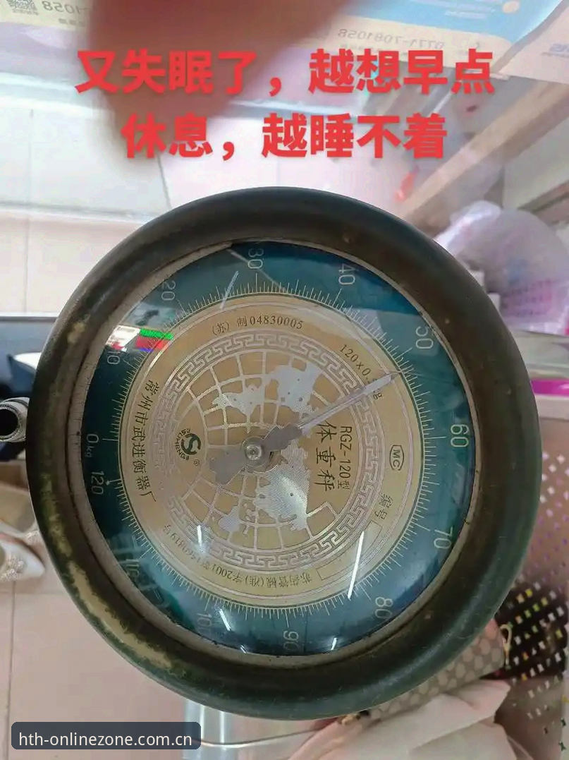 153位，56位，25位。这三个数字放在一起，恰好勾勒出郑钦文在巴特洪堡这一周要翻越的三道坎。当世界排名滑落到150名开外，外卡几乎成了她与职业赛场之间最后的一根绳索。而赛事总监递出的那张外卡，就像暗房里突然开了一扇窗——光进来的时候，你才知道自己刚才有多渴望它。